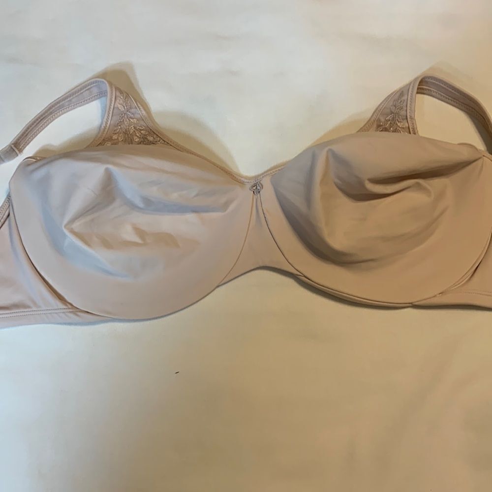 Bali size 36G blush color bra no padding but double lined underwire.  NWOT